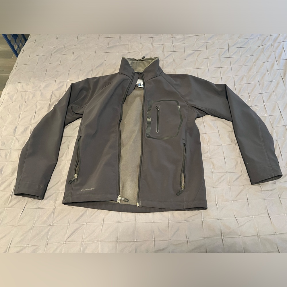 Nice and warm Columbia Jacket!